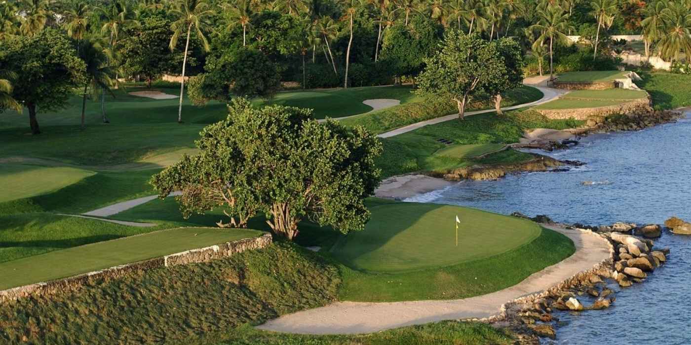 Cover image for the article: Why the Caribbean Is the Ultimate Winter Golf Escape