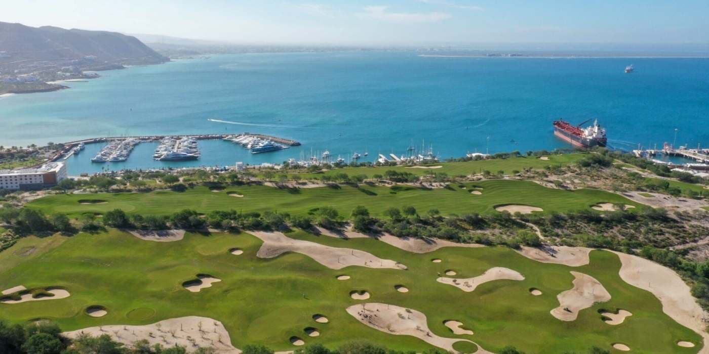 Cover image for the article: El Cortés Golf Club by Puerta Cortés breathtaking natural beauty